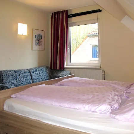 Tossens-5 By Interhome * توسينس